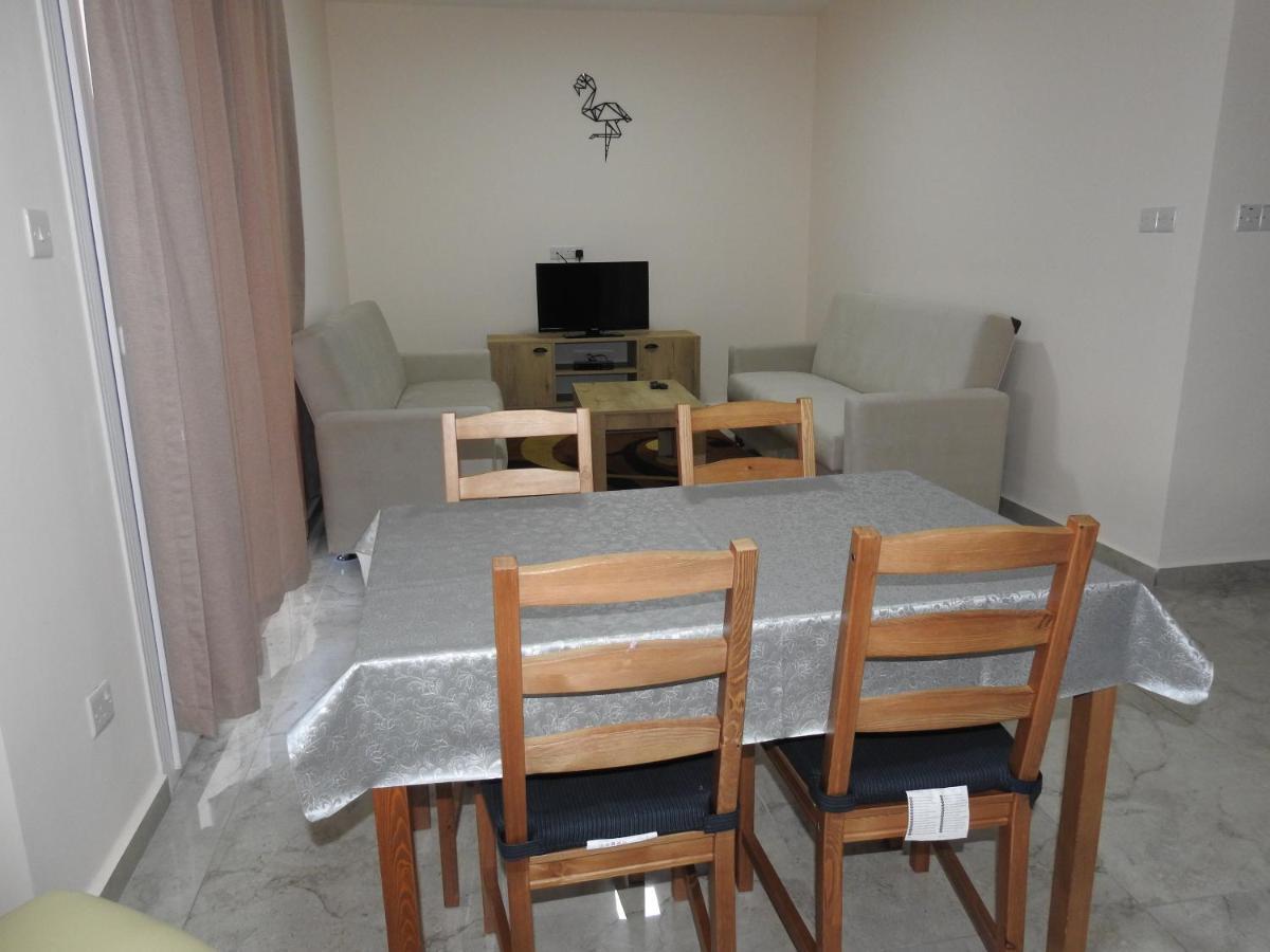 Alp Apartment 法马古斯塔 外观 照片